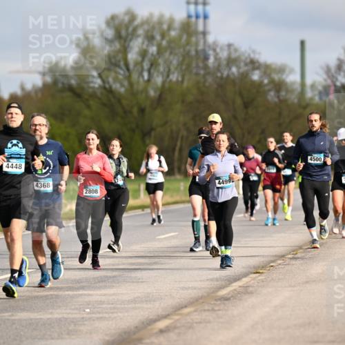 12.04.2026 - 45. Internationalen Wilhelmsburger Insellauf Dr. Thomas Lammeyer http://msf.ph/oto/9434936 12.04.2026 09:22:54 Laufen 4448, 361, 4368, 2808, 4499, 2919, 4500, 5544 meine-sportfotos.de