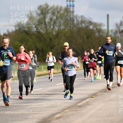 12.04.2026 - 45. Internationalen Wilhelmsburger Insellauf Dr. Thomas Lammeyer http://msf.ph/oto/9434943 12.04.2026 09:22:55 Laufen 4448, 4368, 361, 2808, 4499, 4500, 5544 meine-sportfotos.de