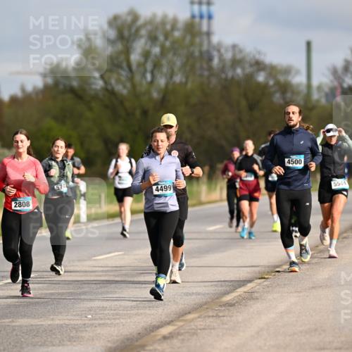 12.04.2026 - 45. Internationalen Wilhelmsburger Insellauf Dr. Thomas Lammeyer http://msf.ph/oto/9434950 12.04.2026 09:22:56 Laufen 361, 4368, 2808, 574, 4499, 4500, 5544 meine-sportfotos.de
