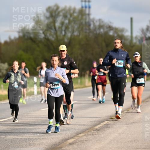 12.04.2026 - 45. Internationalen Wilhelmsburger Insellauf Dr. Thomas Lammeyer http://msf.ph/oto/9434955 12.04.2026 09:22:57 Laufen 361, 8, 2808, 5741, 4499, 4500, 5544 meine-sportfotos.de