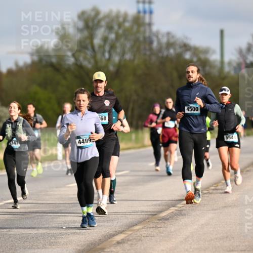 12.04.2026 - 45. Internationalen Wilhelmsburger Insellauf Dr. Thomas Lammeyer http://msf.ph/oto/9434956 12.04.2026 09:22:57 Laufen 2808, 4747, 4499, 68, 4500, 5544 meine-sportfotos.de