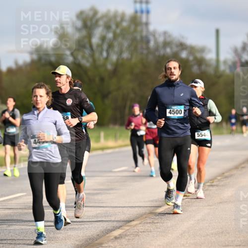 12.04.2026 - 45. Internationalen Wilhelmsburger Insellauf Dr. Thomas Lammeyer http://msf.ph/oto/9434965 12.04.2026 09:22:58 Laufen 747, 445, 68, 4500, 5544 meine-sportfotos.de