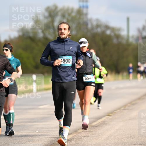 12.04.2026 - 45. Internationalen Wilhelmsburger Insellauf Dr. Thomas Lammeyer http://msf.ph/oto/9434976 12.04.2026 09:23:00 Laufen 2368, 500, 554 meine-sportfotos.de
