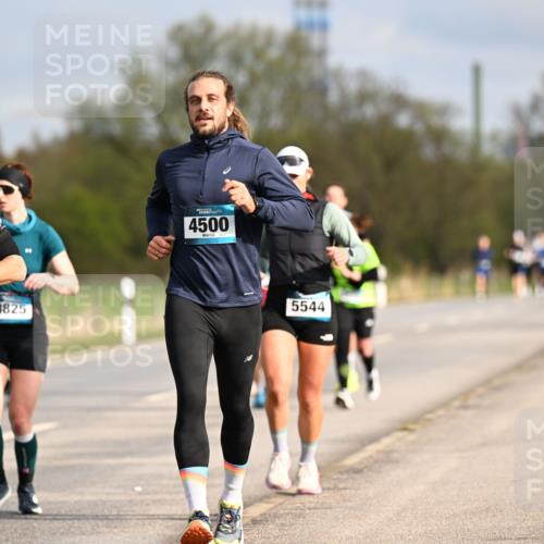 12.04.2026 - 45. Internationalen Wilhelmsburger Insellauf Dr. Thomas Lammeyer http://msf.ph/oto/9434978 12.04.2026 09:23:01 Laufen 236, 3825, 4500, 5544 meine-sportfotos.de
