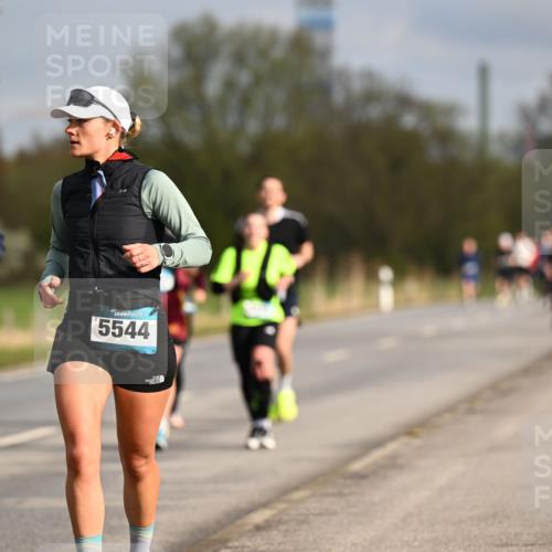 12.04.2026 - 45. Internationalen Wilhelmsburger Insellauf Dr. Thomas Lammeyer http://msf.ph/oto/9434993 12.04.2026 09:23:03 Laufen 5544 meine-sportfotos.de