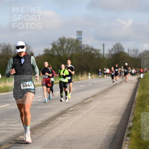 12.04.2026 - 45. Internationalen Wilhelmsburger Insellauf Dr. Thomas Lammeyer http://msf.ph/oto/9434998 12.04.2026 09:23:04 Laufen 5544 meine-sportfotos.de