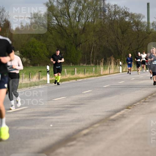 12.04.2026 - 45. Internationalen Wilhelmsburger Insellauf Dr. Thomas Lammeyer http://msf.ph/oto/9435015 12.04.2026 09:23:09 Laufen 4632, 4786, 435 meine-sportfotos.de