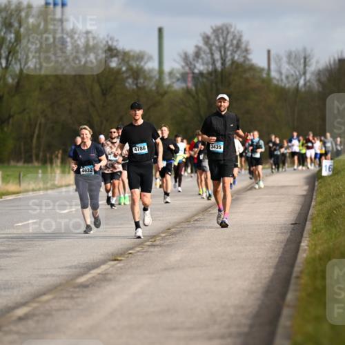 12.04.2026 - 45. Internationalen Wilhelmsburger Insellauf Dr. Thomas Lammeyer http://msf.ph/oto/9435023 12.04.2026 09:23:14 Laufen 4632, 4786, 3435, 16 meine-sportfotos.de