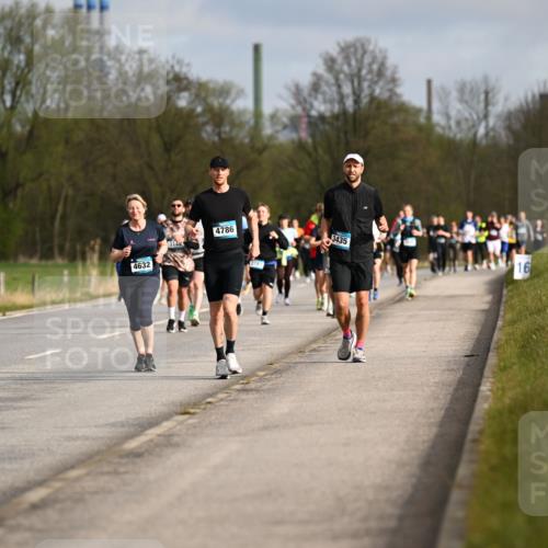 12.04.2026 - 45. Internationalen Wilhelmsburger Insellauf Dr. Thomas Lammeyer http://msf.ph/oto/9435024 12.04.2026 09:23:14 Laufen 4632, 4786, 3435, 314, 16 meine-sportfotos.de