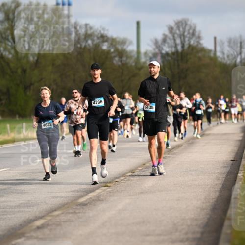 12.04.2026 - 45. Internationalen Wilhelmsburger Insellauf Dr. Thomas Lammeyer http://msf.ph/oto/9435039 12.04.2026 09:23:17 Laufen 4632, 4786, 435 meine-sportfotos.de