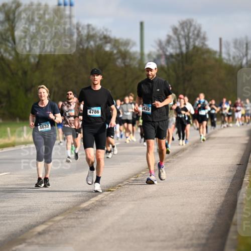 12.04.2026 - 45. Internationalen Wilhelmsburger Insellauf Dr. Thomas Lammeyer http://msf.ph/oto/9435043 12.04.2026 09:23:18 Laufen 4632, 4786, 3435 meine-sportfotos.de