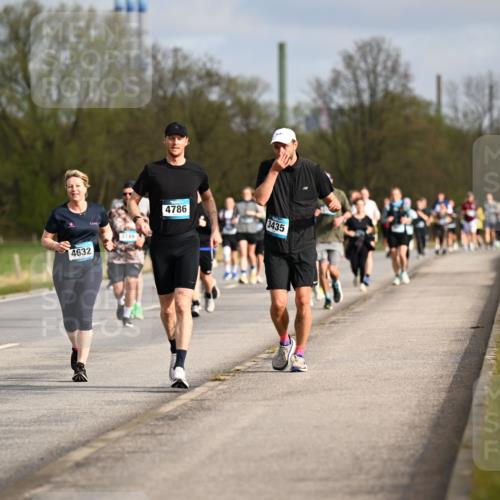 12.04.2026 - 45. Internationalen Wilhelmsburger Insellauf Dr. Thomas Lammeyer http://msf.ph/oto/9435047 12.04.2026 09:23:18 Laufen 4632, 3149, 4786, 3435 meine-sportfotos.de