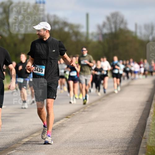 12.04.2026 - 45. Internationalen Wilhelmsburger Insellauf Dr. Thomas Lammeyer http://msf.ph/oto/9435080 12.04.2026 09:23:23 Laufen 4786, 3435 meine-sportfotos.de