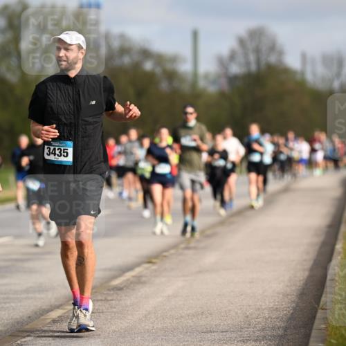 12.04.2026 - 45. Internationalen Wilhelmsburger Insellauf Dr. Thomas Lammeyer http://msf.ph/oto/9435082 12.04.2026 09:23:24 Laufen 4786, 3435 meine-sportfotos.de