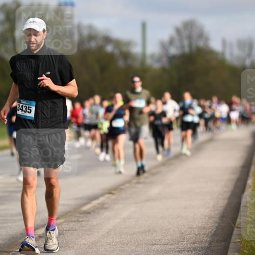 12.04.2026 - 45. Internationalen Wilhelmsburger Insellauf Dr. Thomas Lammeyer http://msf.ph/oto/9435085 12.04.2026 09:23:24 Laufen 6, 3435 meine-sportfotos.de