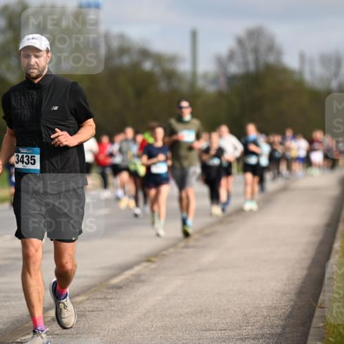 12.04.2026 - 45. Internationalen Wilhelmsburger Insellauf Dr. Thomas Lammeyer http://msf.ph/oto/9435086 12.04.2026 09:23:24 Laufen 3435 meine-sportfotos.de