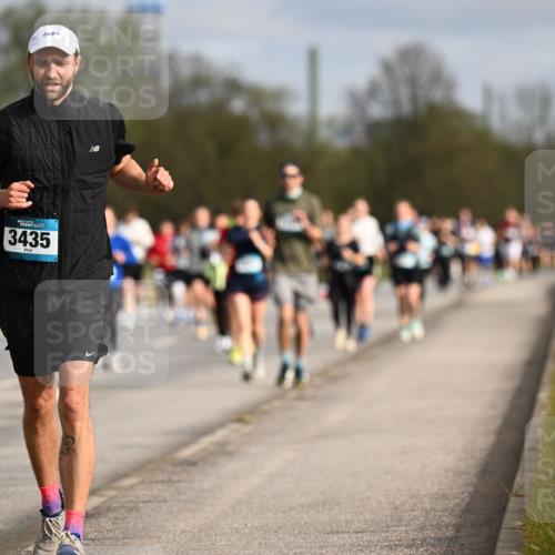 12.04.2026 - 45. Internationalen Wilhelmsburger Insellauf Dr. Thomas Lammeyer http://msf.ph/oto/9435088 12.04.2026 09:23:24 Laufen 3435 meine-sportfotos.de