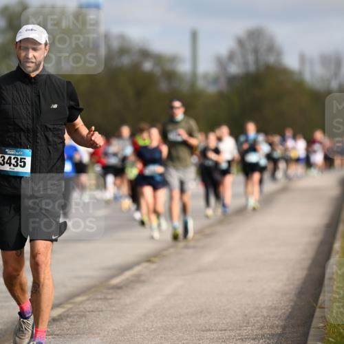 12.04.2026 - 45. Internationalen Wilhelmsburger Insellauf Dr. Thomas Lammeyer http://msf.ph/oto/9435089 12.04.2026 09:23:24 Laufen 3435 meine-sportfotos.de