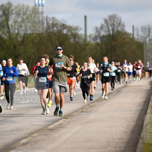 12.04.2026 - 45. Internationalen Wilhelmsburger Insellauf Dr. Thomas Lammeyer http://msf.ph/oto/9435099 12.04.2026 09:23:27 Laufen 4131, 2978, 4993, 2164, 3045 meine-sportfotos.de