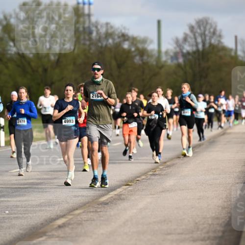 12.04.2026 - 45. Internationalen Wilhelmsburger Insellauf Dr. Thomas Lammeyer http://msf.ph/oto/9435104 12.04.2026 09:23:27 Laufen 4131, 2978, 4993, 2164, 3045 meine-sportfotos.de
