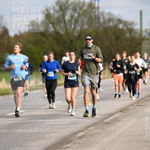 12.04.2026 - 45. Internationalen Wilhelmsburger Insellauf Dr. Thomas Lammeyer http://msf.ph/oto/9435107 12.04.2026 09:23:28 Laufen 9, 2978, 4131, 4993, 210, 3049 meine-sportfotos.de