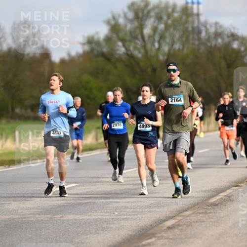 12.04.2026 - 45. Internationalen Wilhelmsburger Insellauf Dr. Thomas Lammeyer http://msf.ph/oto/9435109 12.04.2026 09:23:29 Laufen 3149, 2978, 4993, 4131, 2164, 3045 meine-sportfotos.de
