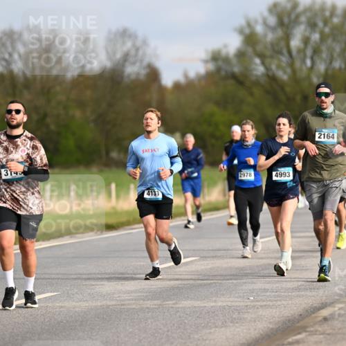 12.04.2026 - 45. Internationalen Wilhelmsburger Insellauf Dr. Thomas Lammeyer http://msf.ph/oto/9435111 12.04.2026 09:23:29 Laufen 2797, 314, 2978, 4993, 4131, 2164 meine-sportfotos.de