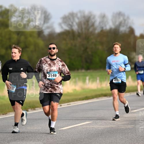 12.04.2026 - 45. Internationalen Wilhelmsburger Insellauf Dr. Thomas Lammeyer http://msf.ph/oto/9435114 12.04.2026 09:23:29 Laufen 796, 97, 3149, 4131, 4993 meine-sportfotos.de