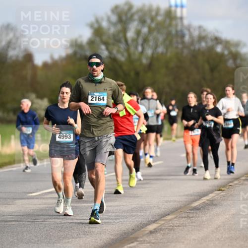 12.04.2026 - 45. Internationalen Wilhelmsburger Insellauf Dr. Thomas Lammeyer http://msf.ph/oto/9435118 12.04.2026 09:23:30 Laufen 4131, 4993, 2164, 21, 3045 meine-sportfotos.de