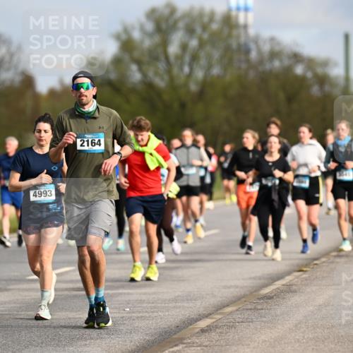 12.04.2026 - 45. Internationalen Wilhelmsburger Insellauf Dr. Thomas Lammeyer http://msf.ph/oto/9435121 12.04.2026 09:23:31 Laufen 4993, 2164, 3645 meine-sportfotos.de