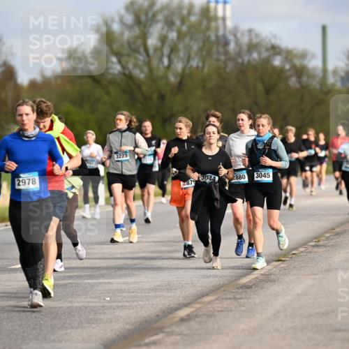 12.04.2026 - 45. Internationalen Wilhelmsburger Insellauf Dr. Thomas Lammeyer http://msf.ph/oto/9435131 12.04.2026 09:23:33 Laufen 8, 155, 2978, 3223, 2879, 2880, 3045 meine-sportfotos.de