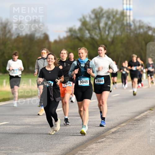 12.04.2026 - 45. Internationalen Wilhelmsburger Insellauf Dr. Thomas Lammeyer http://msf.ph/oto/9435147 12.04.2026 09:23:36 Laufen 3466, 3044, 2879, 3045, 2880 meine-sportfotos.de