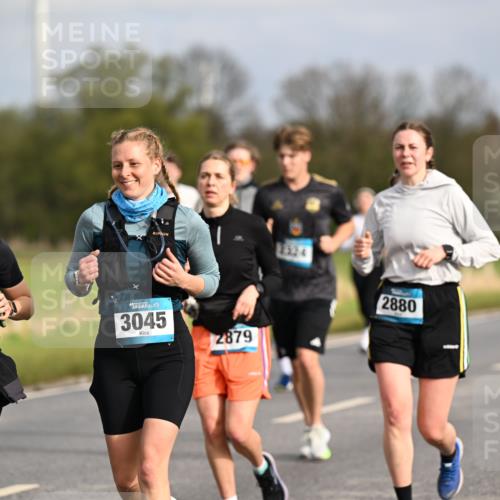 12.04.2026 - 45. Internationalen Wilhelmsburger Insellauf Dr. Thomas Lammeyer http://msf.ph/oto/9435164 12.04.2026 09:23:40 Laufen 3044, 3045, 2879, 1324, 2880 meine-sportfotos.de