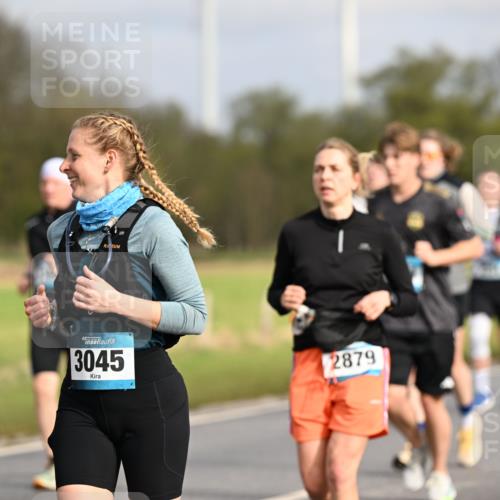 12.04.2026 - 45. Internationalen Wilhelmsburger Insellauf Dr. Thomas Lammeyer http://msf.ph/oto/9435170 12.04.2026 09:23:41 Laufen 3045, 2879, 2880 meine-sportfotos.de