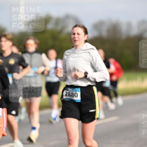 12.04.2026 - 45. Internationalen Wilhelmsburger Insellauf Dr. Thomas Lammeyer http://msf.ph/oto/9435173 12.04.2026 09:23:41 Laufen 2879, 2880 meine-sportfotos.de