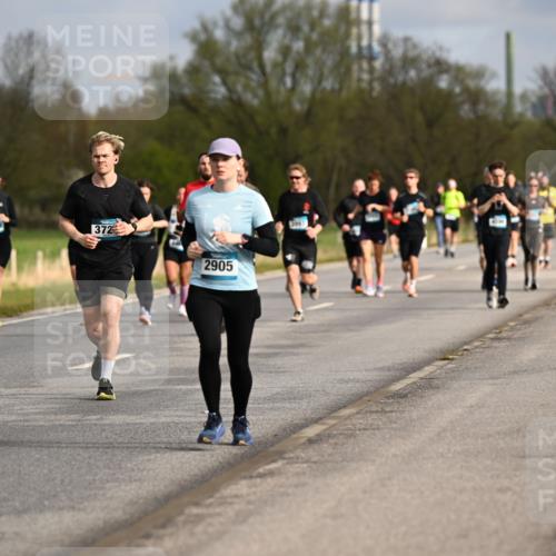 12.04.2026 - 45. Internationalen Wilhelmsburger Insellauf Dr. Thomas Lammeyer http://msf.ph/oto/9435193 12.04.2026 09:23:45 Laufen 3194, 372, 2905 meine-sportfotos.de