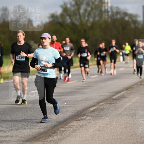 12.04.2026 - 45. Internationalen Wilhelmsburger Insellauf Dr. Thomas Lammeyer http://msf.ph/oto/9435198 12.04.2026 09:23:46 Laufen 3724, 2905 meine-sportfotos.de