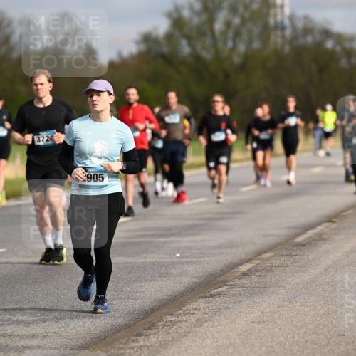 12.04.2026 - 45. Internationalen Wilhelmsburger Insellauf Dr. Thomas Lammeyer http://msf.ph/oto/9435201 12.04.2026 09:23:46 Laufen 3724, 905 meine-sportfotos.de