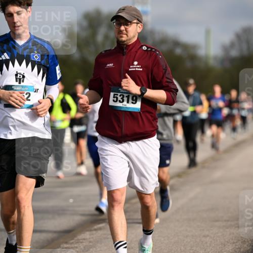 12.04.2026 - 45. Internationalen Wilhelmsburger Insellauf Dr. Thomas Lammeyer http://msf.ph/oto/9435288 12.04.2026 09:24:01 Laufen 4597, 2, 45, 5319 meine-sportfotos.de