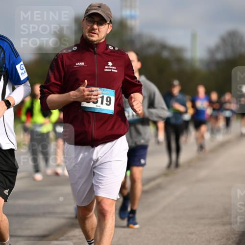 12.04.2026 - 45. Internationalen Wilhelmsburger Insellauf Dr. Thomas Lammeyer http://msf.ph/oto/9435291 12.04.2026 09:24:01 Laufen 5352, 519 meine-sportfotos.de