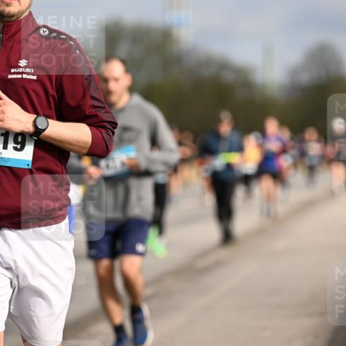 12.04.2026 - 45. Internationalen Wilhelmsburger Insellauf Dr. Thomas Lammeyer http://msf.ph/oto/9435295 12.04.2026 09:24:02 Laufen 5319 meine-sportfotos.de