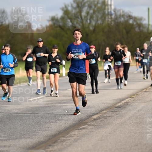 12.04.2026 - 45. Internationalen Wilhelmsburger Insellauf Dr. Thomas Lammeyer http://msf.ph/oto/9435333 12.04.2026 09:24:11 Laufen 2569, 28, 4801 meine-sportfotos.de