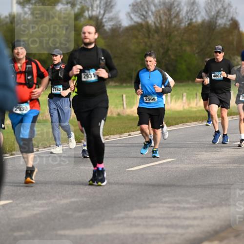 12.04.2026 - 45. Internationalen Wilhelmsburger Insellauf Dr. Thomas Lammeyer http://msf.ph/oto/9435339 12.04.2026 09:24:12 Laufen 2930, 2762, 2931, 2569, 4802, 3580, 35 meine-sportfotos.de