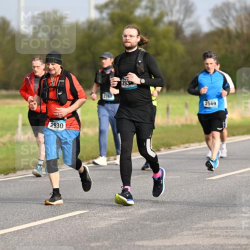 12.04.2026 - 45. Internationalen Wilhelmsburger Insellauf Dr. Thomas Lammeyer http://msf.ph/oto/9435340 12.04.2026 09:24:13 Laufen 2930, 2762, 293, 2569, 1802, 28 meine-sportfotos.de