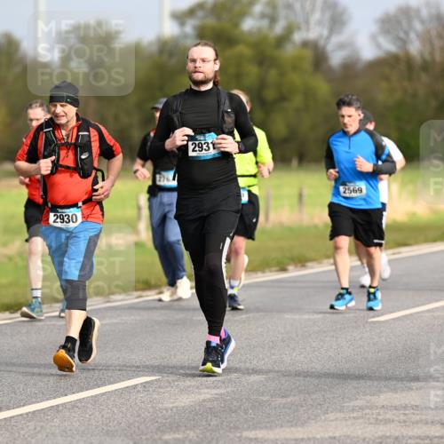 12.04.2026 - 45. Internationalen Wilhelmsburger Insellauf Dr. Thomas Lammeyer http://msf.ph/oto/9435342 12.04.2026 09:24:13 Laufen 2930, 2931, 2569, 2, 28 meine-sportfotos.de