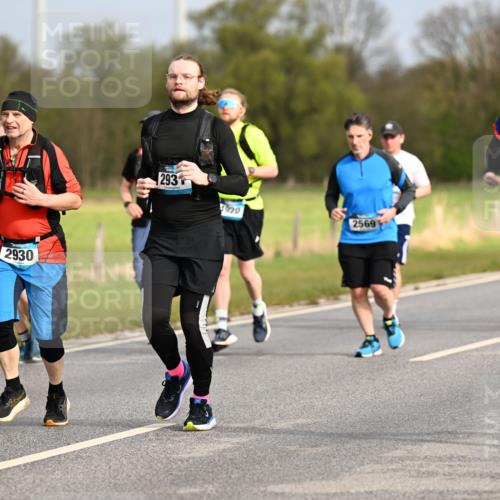 12.04.2026 - 45. Internationalen Wilhelmsburger Insellauf Dr. Thomas Lammeyer http://msf.ph/oto/9435344 12.04.2026 09:24:13 Laufen 2930, 293, 1920, 2569, 2823 meine-sportfotos.de