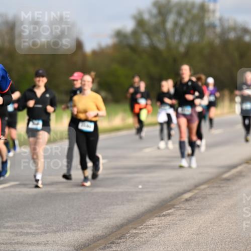 12.04.2026 - 45. Internationalen Wilhelmsburger Insellauf Dr. Thomas Lammeyer http://msf.ph/oto/9435350 12.04.2026 09:24:14 Laufen 2823 meine-sportfotos.de