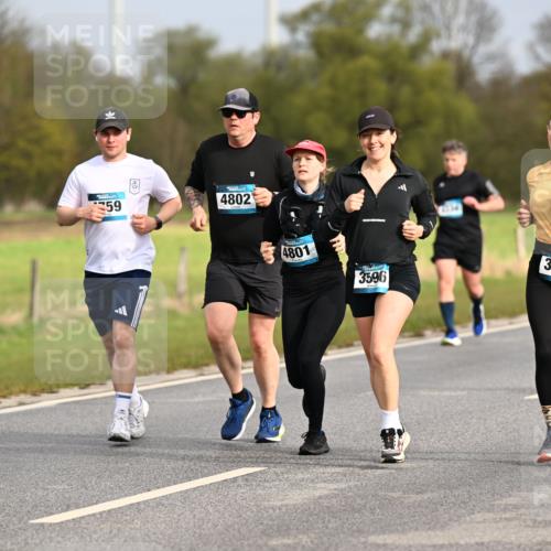 12.04.2026 - 45. Internationalen Wilhelmsburger Insellauf Dr. Thomas Lammeyer http://msf.ph/oto/9435361 12.04.2026 09:24:17 Laufen 59, 4802, 4801, 3596, 3580 meine-sportfotos.de