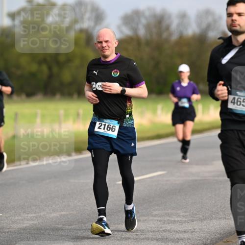 12.04.2026 - 45. Internationalen Wilhelmsburger Insellauf Dr. Thomas Lammeyer http://msf.ph/oto/9435397 12.04.2026 09:24:26 Laufen 5533, 2166, 4654 meine-sportfotos.de