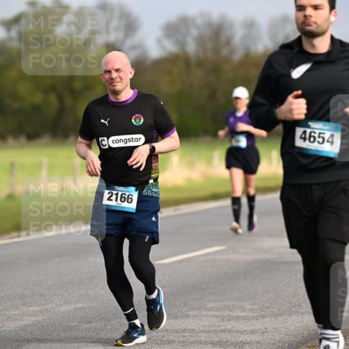 12.04.2026 - 45. Internationalen Wilhelmsburger Insellauf Dr. Thomas Lammeyer http://msf.ph/oto/9435398 12.04.2026 09:24:26 Laufen 4654, 2166 meine-sportfotos.de